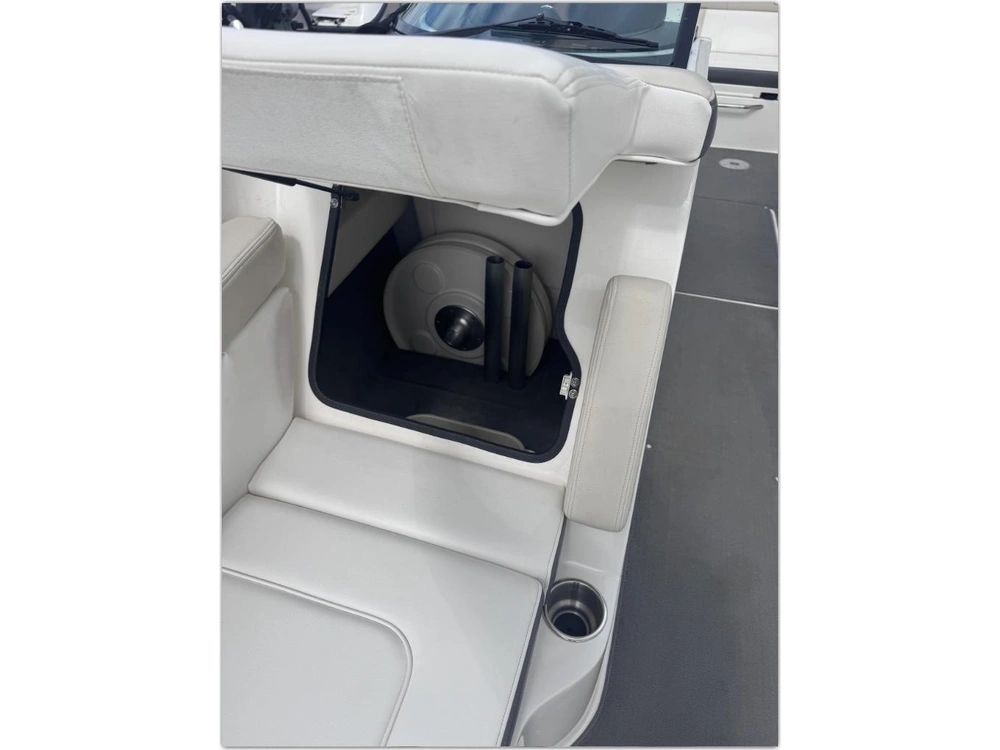 2014 Sea Ray 260 Sundeck alt