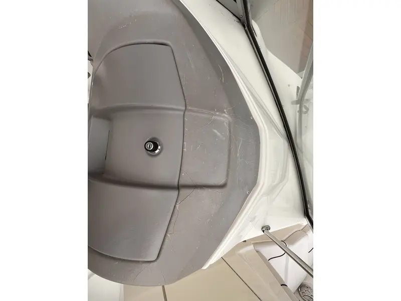 Larson LXI 258 volvo 5,7 2010