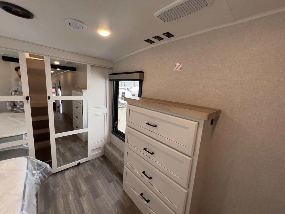 Jayco Eagle 355mbqs 2025 alt