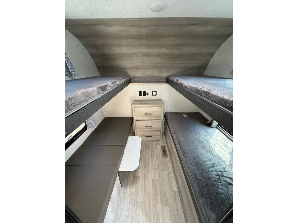 2024 Sportsmen Sportsmen Destination 362bh alt