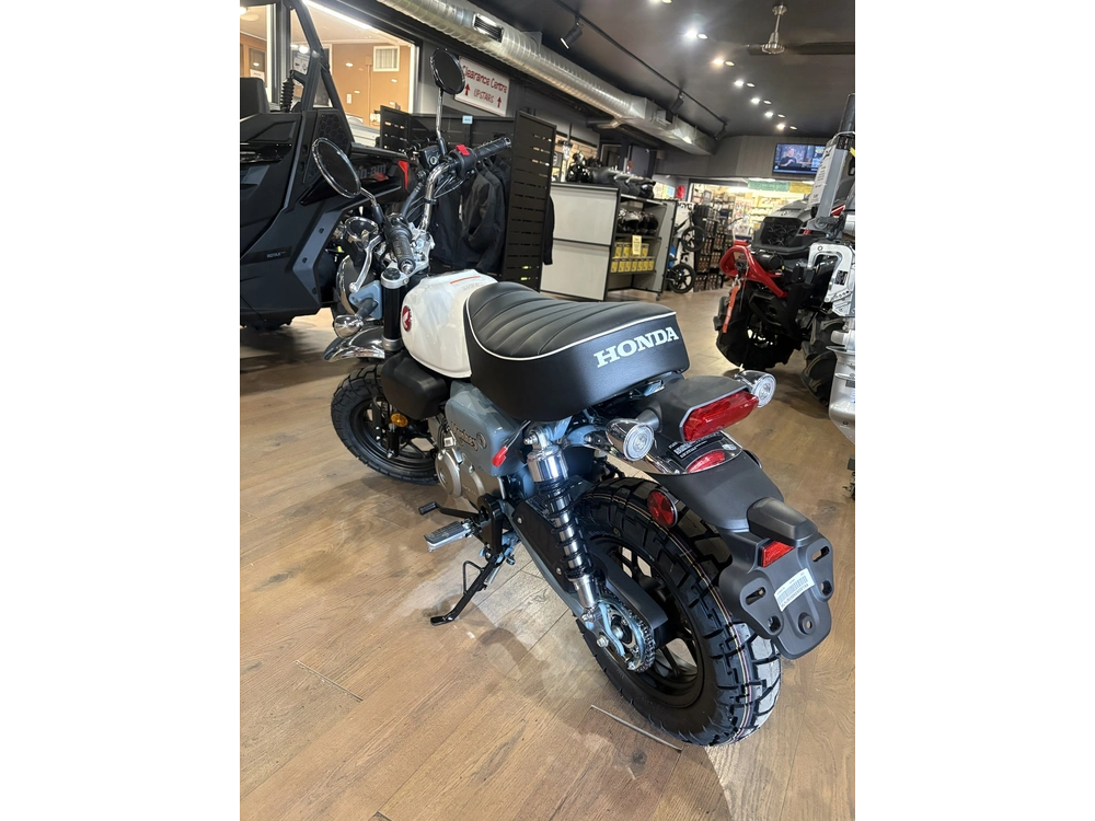 2025 Honda Z125mas alt