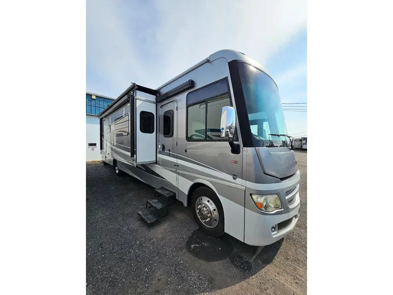 2014 WINNEBAGO ITASCA SUNCRUISER 38Q