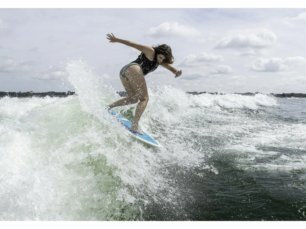 Regal Ls6 Surf 2026 alt