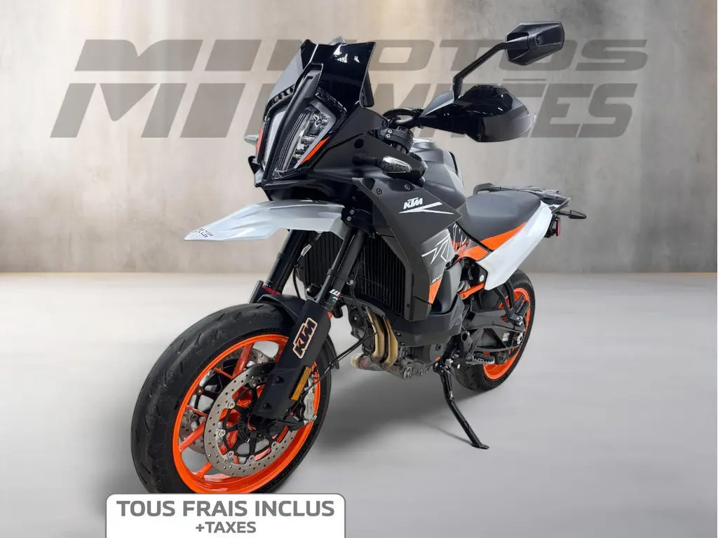 2024 KTM 890 SMT