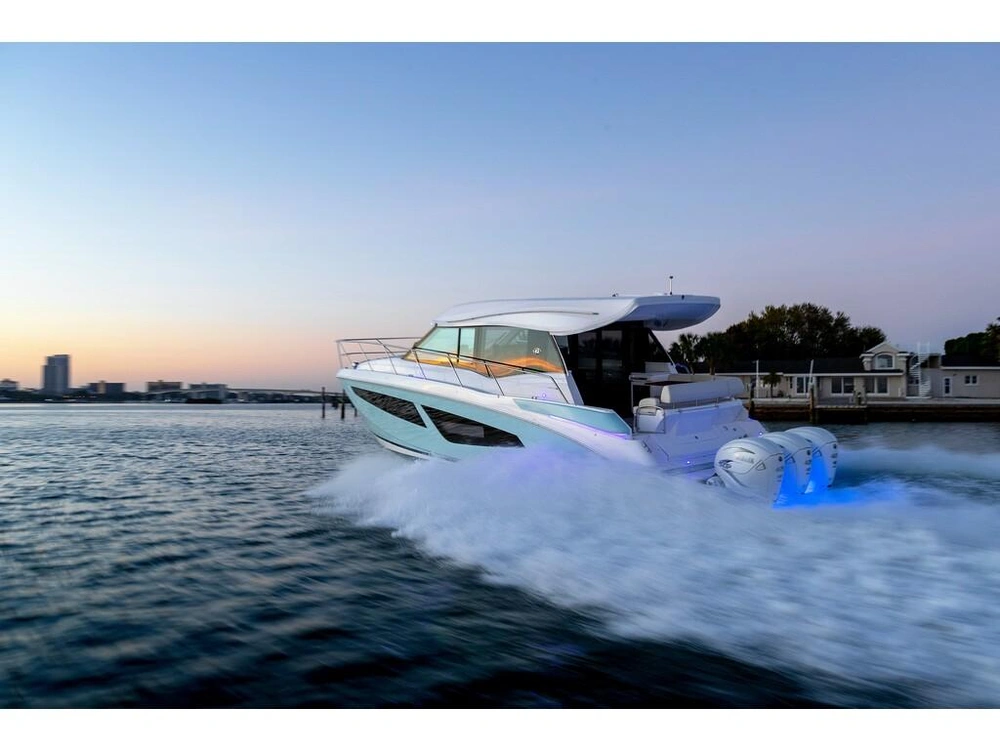 Regal 42 Xo 2026 alt