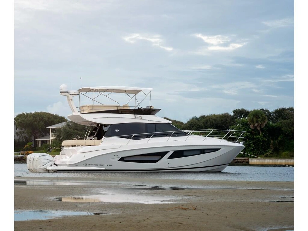 Regal 42 Fxo 2026 alt