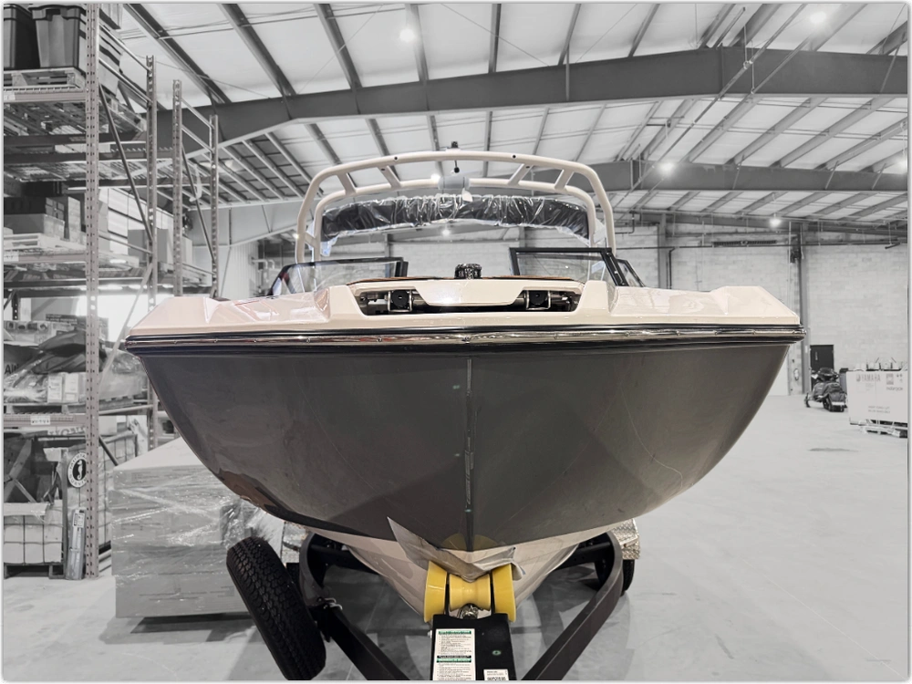 2025 Yamaha 222sd + $2,000 Water Package! 3.99% Financing & No Luxury Tax alt