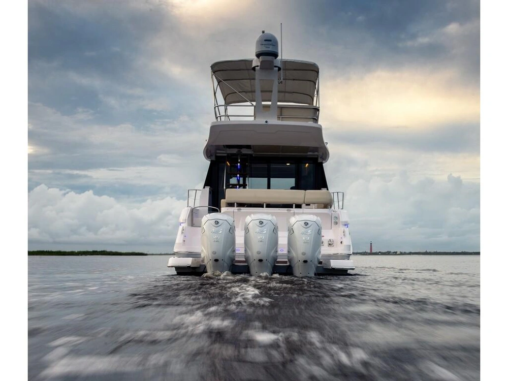 Regal 42 Fxo 2026 alt