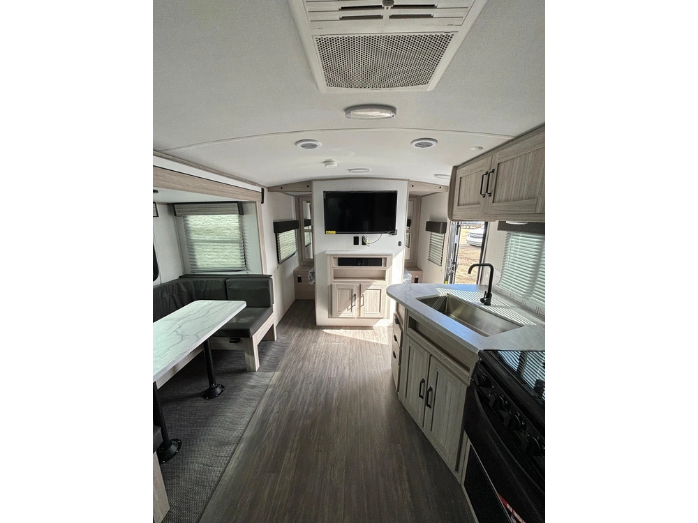 2024 Shadow Cruiser Shadow Cruiser 240bhs alt