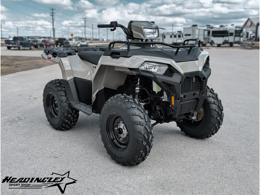 2025 Polaris Sportsman 570 // Desert Sand 