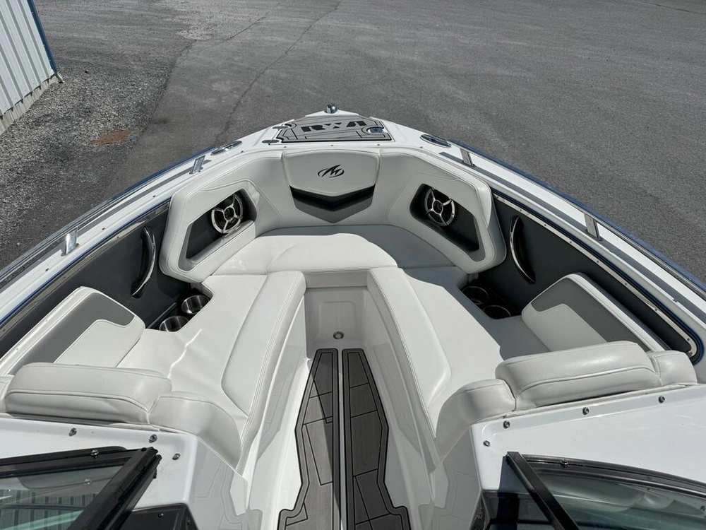 Monterey Boats 218 Ss 2016 alt