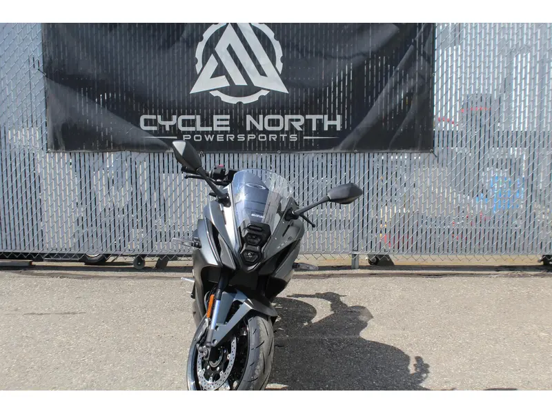 2025 Suzuki GSX- 8R