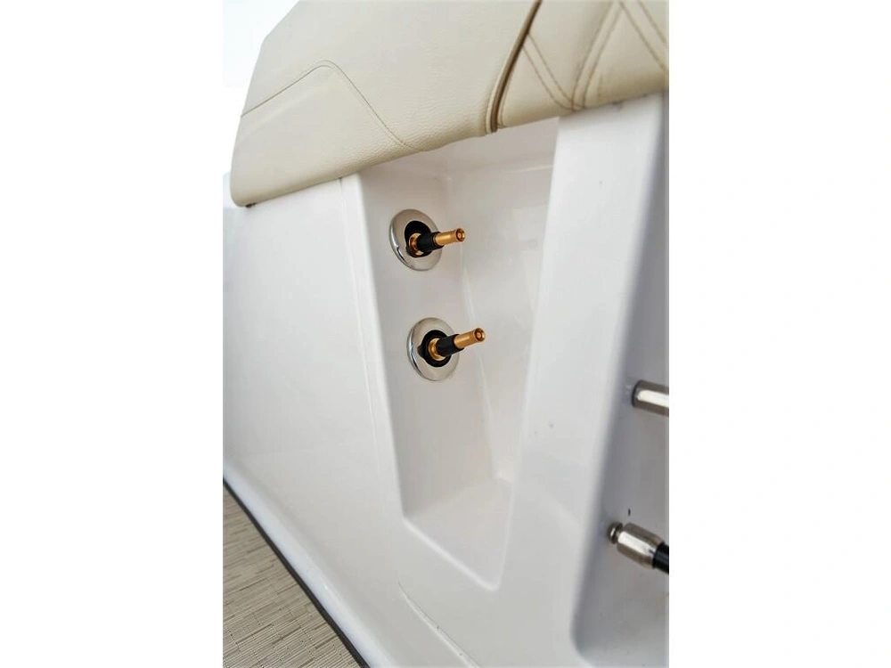 Regal Sav 33 2026 alt