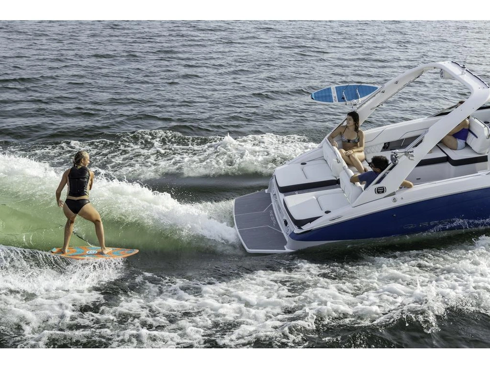 Regal Ls6 Surf 2026 alt