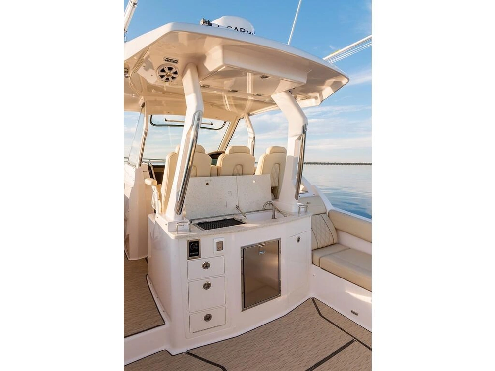 Regal Sav 33 2026 alt