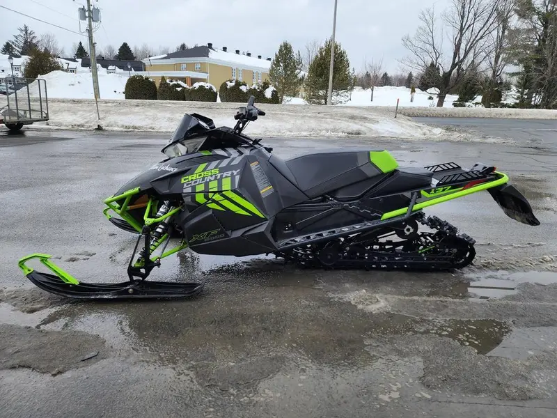 2017 Arctic Cat XF 8000 CROSS COUNTRY 137