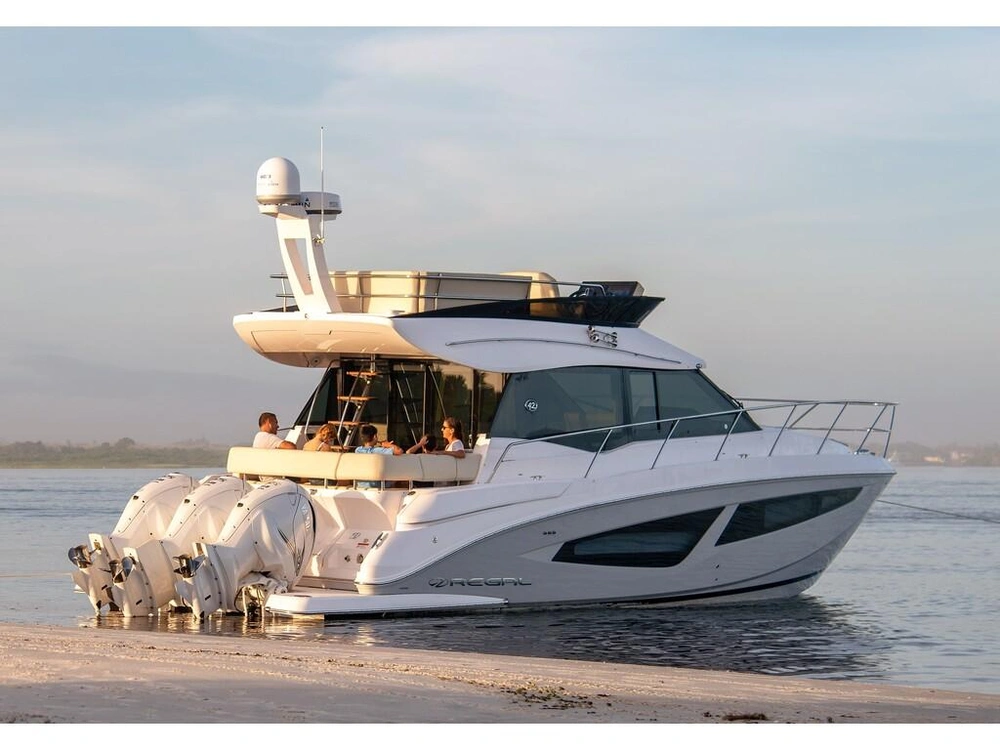 Regal 42 Fxo 2026 alt