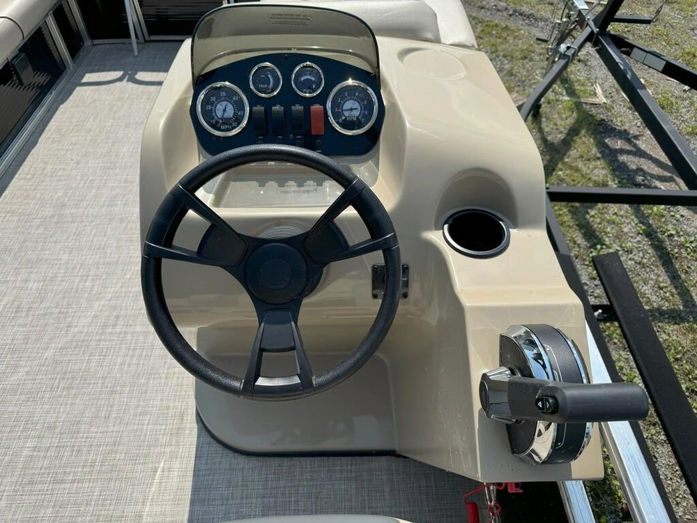 Lowe Boats Uc 160 2023 alt
