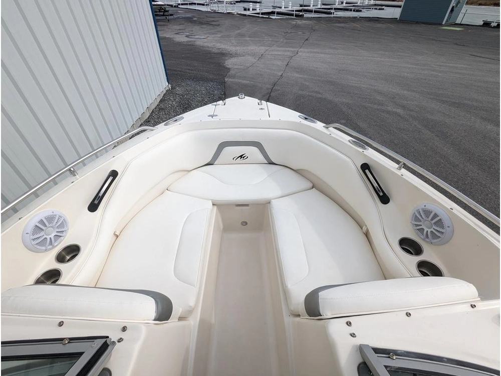 Monterey Boats Fs 224 2011 alt