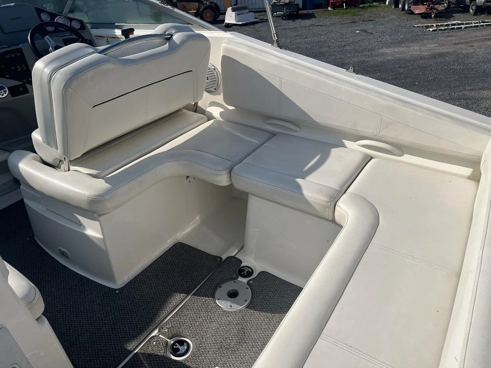 2012 Bayliner 255 alt