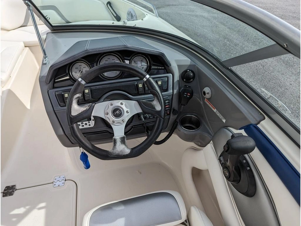 2011 Monterey Boats Fs 224 alt