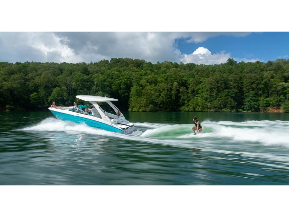 Regal Ls4 Surf 2026 alt