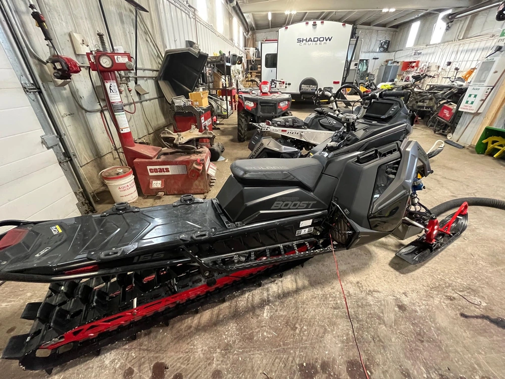 2022 Polaris Pro Rmk Boost 165x2.75 alt