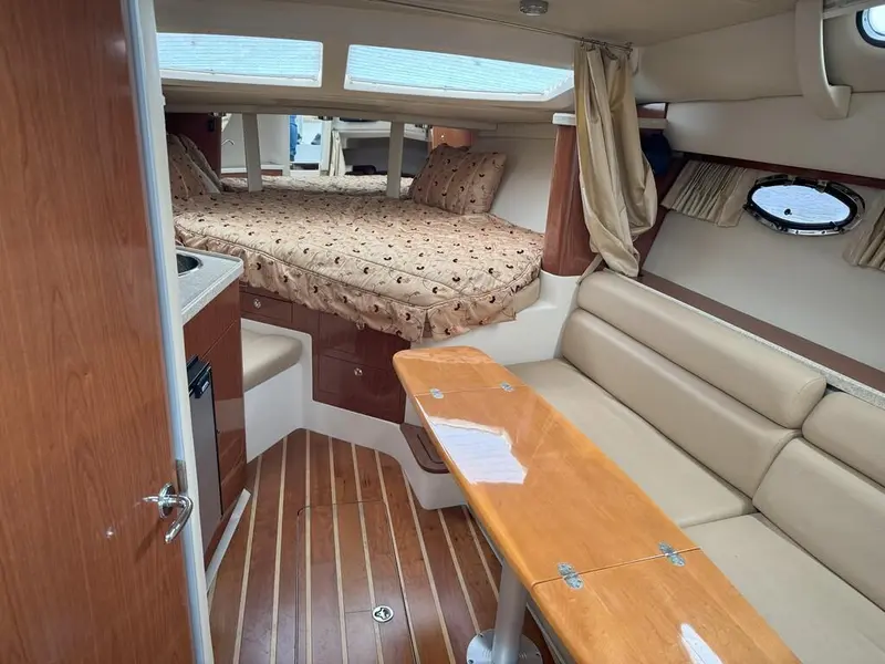 2010 Regal 3360 thumbnail 7
