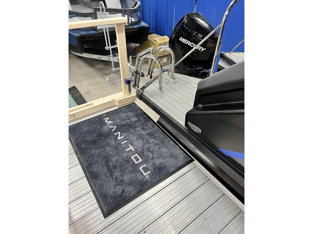 2025 Manitou Explore 22 Navigator W/ Trifold Bench + 250xl Merc & Trailer