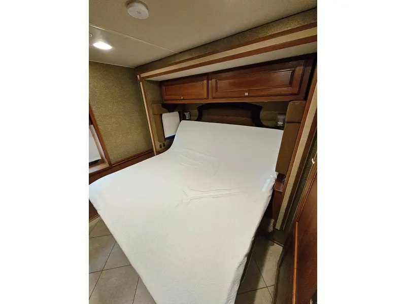 2014 WINNEBAGO ITASCA SUNCRUISER 38Q