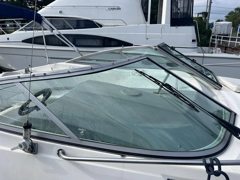 2012 Bayliner 255 alt