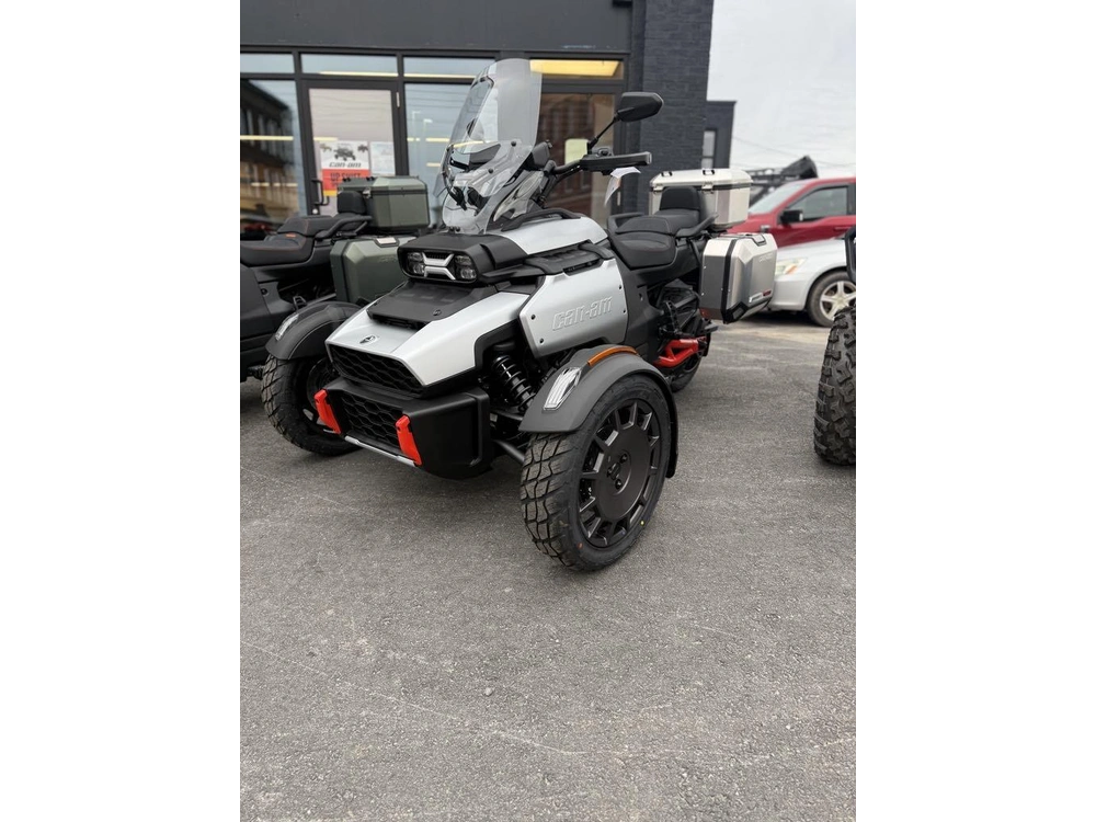 2025 Can-am Canyon Xt