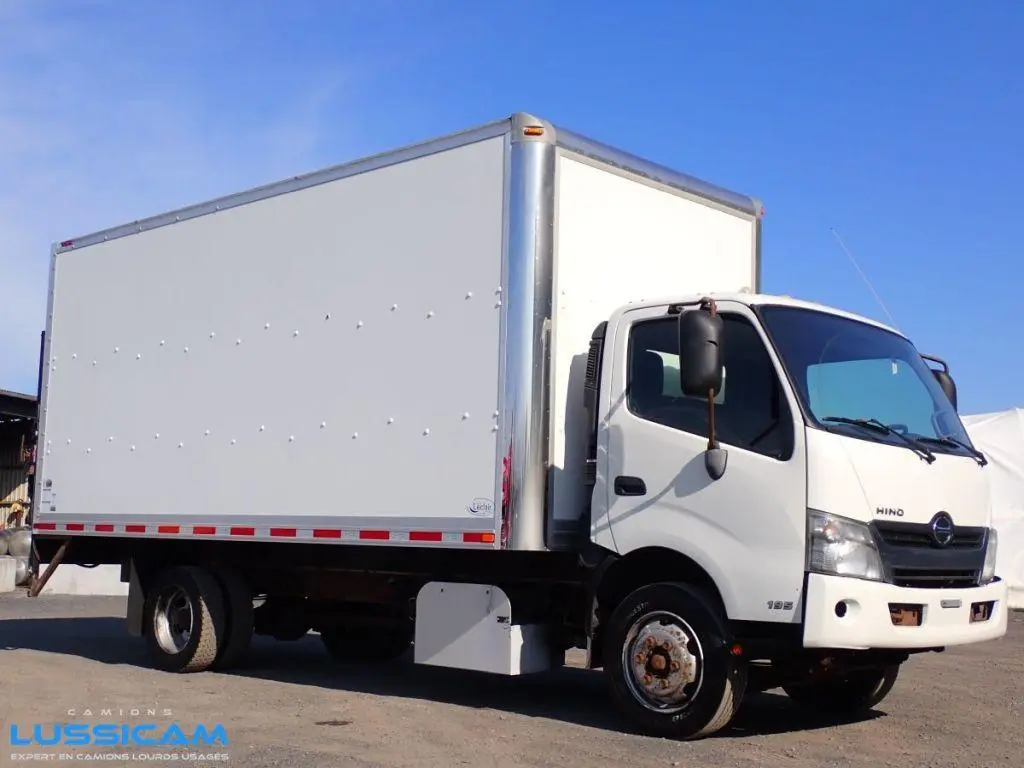 2015 Hino 195