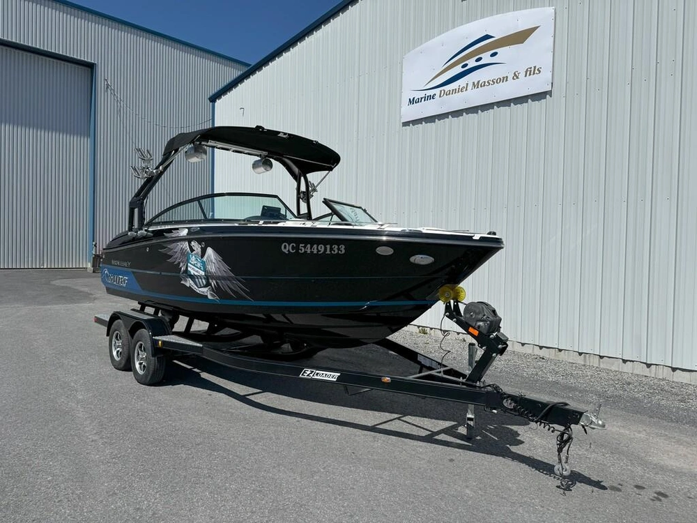 Monterey Boats 218 Ss 2016 alt