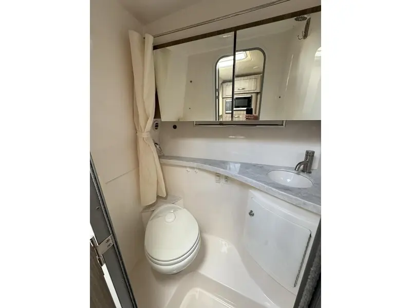 Regal 28 EXPRESS 2021