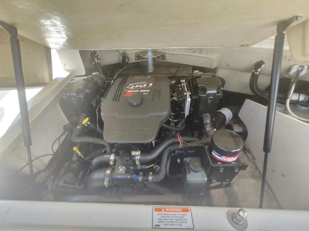 Regal 2200 Bowrider 2005 alt