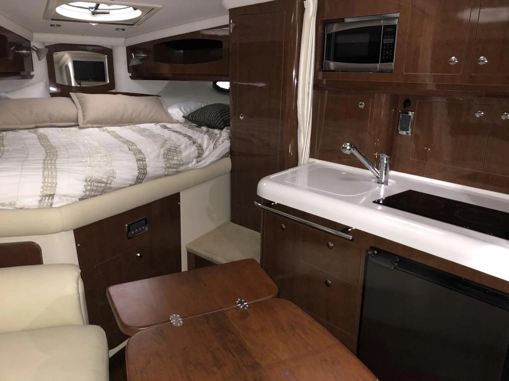 2014 Four Winns 335 alt