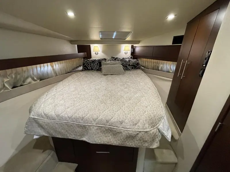 2015 Regal 42 SPORT COUPE