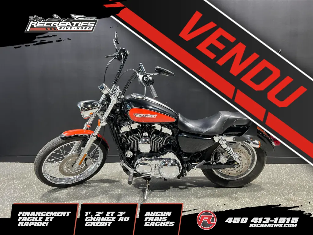 Harley-Davidson XL 1200 SPORTSTER CUSTOM 2009 - **TRES BAS KILOMÉTRAGE!!**