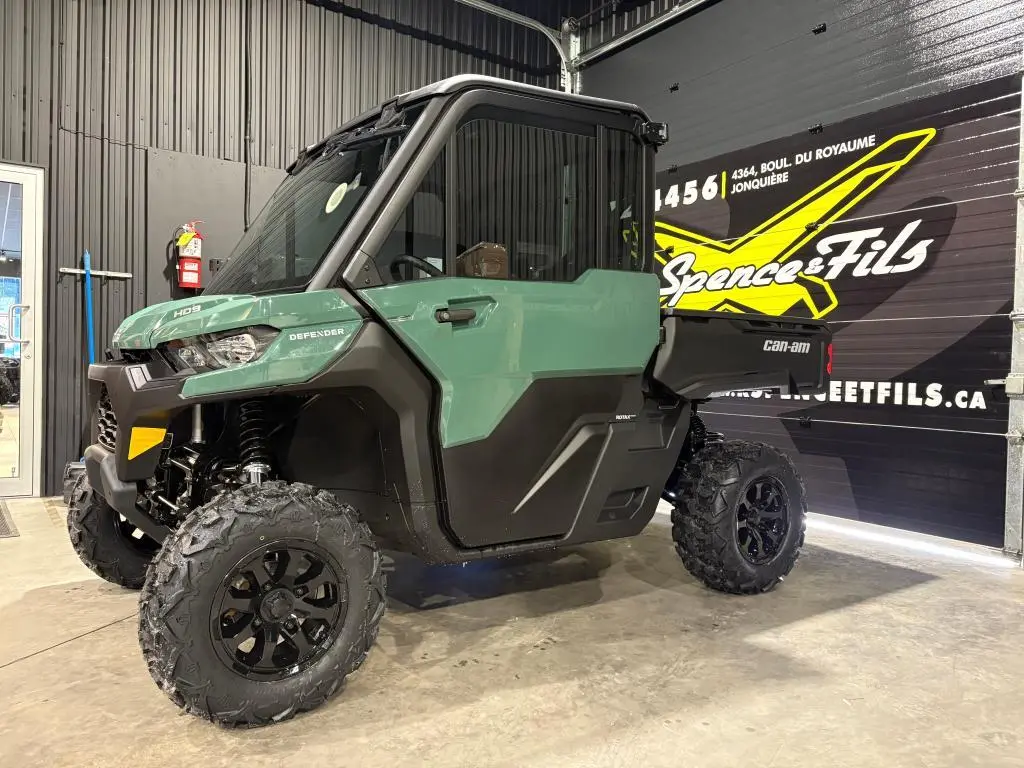 Can-Am Defender DPS CAB HD9 2025