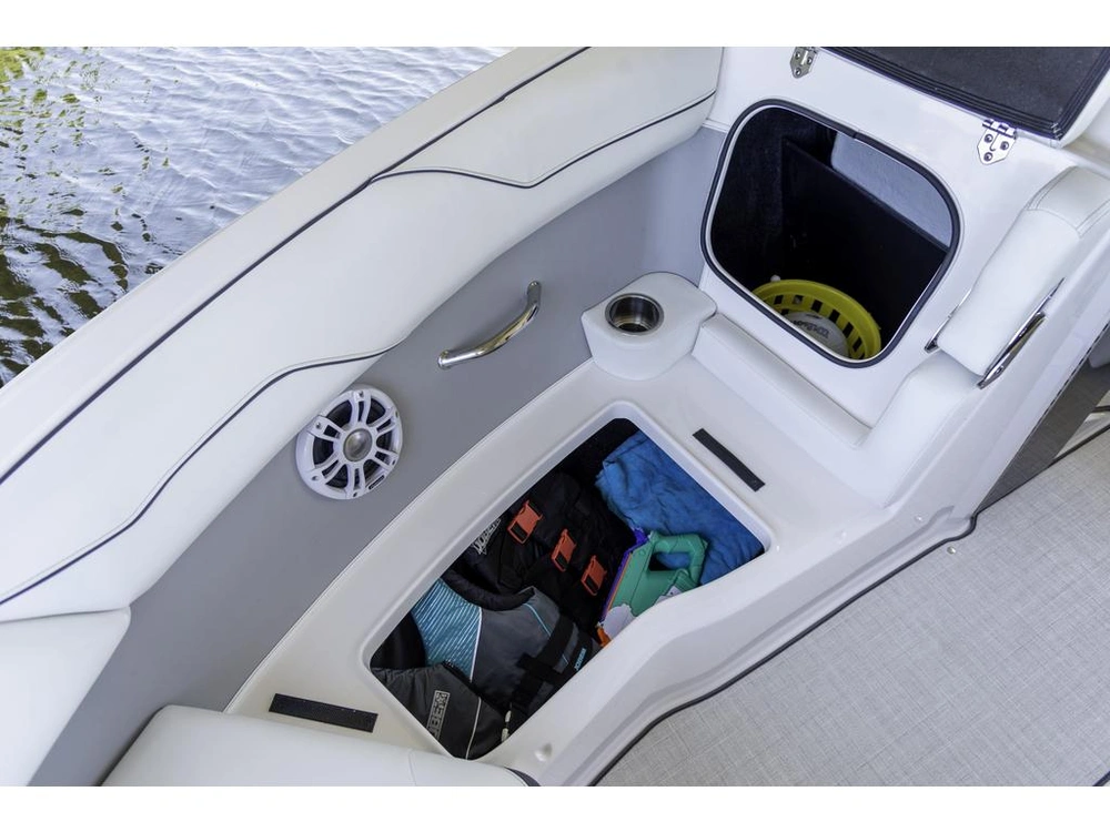 Regal Ls2 Surf 2026 alt