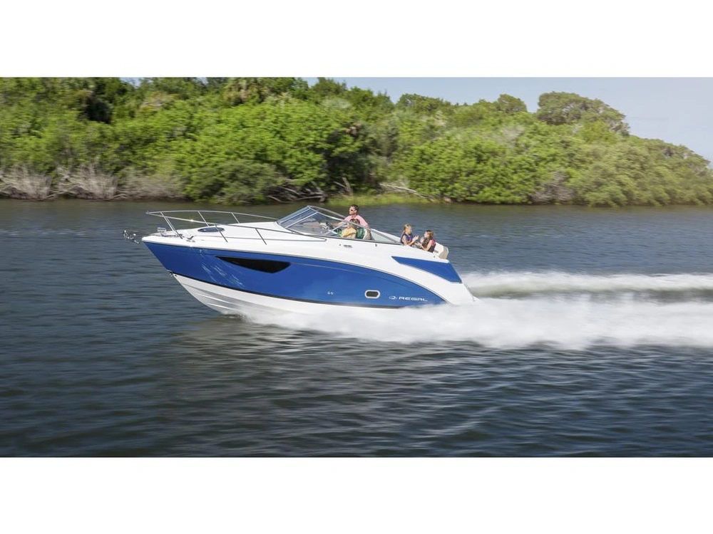 Regal 26 Express Cruiser 2026 alt