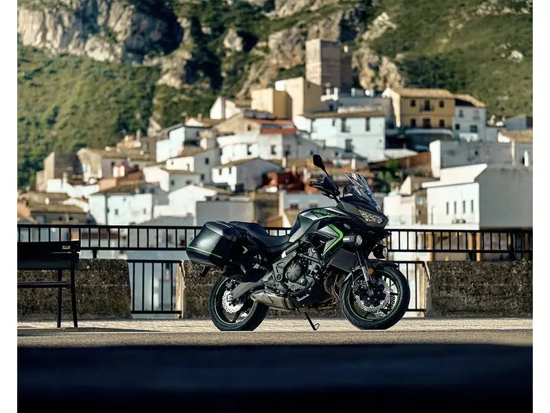 2025 Kawasaki VERSYS 1100 LT SE thumbnail 4