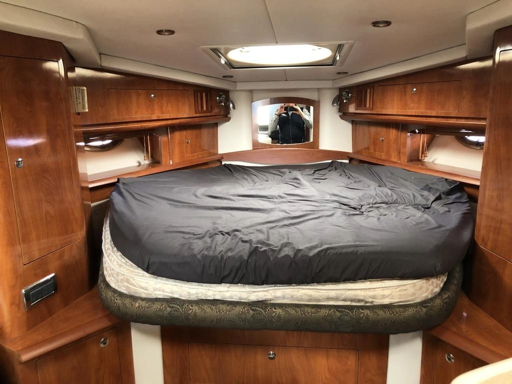 2005 Four Winns 348 alt