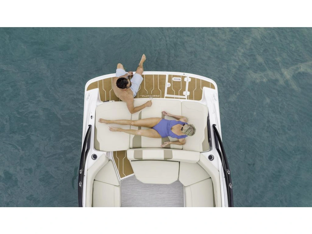 2026 Regal 2000 Es alt