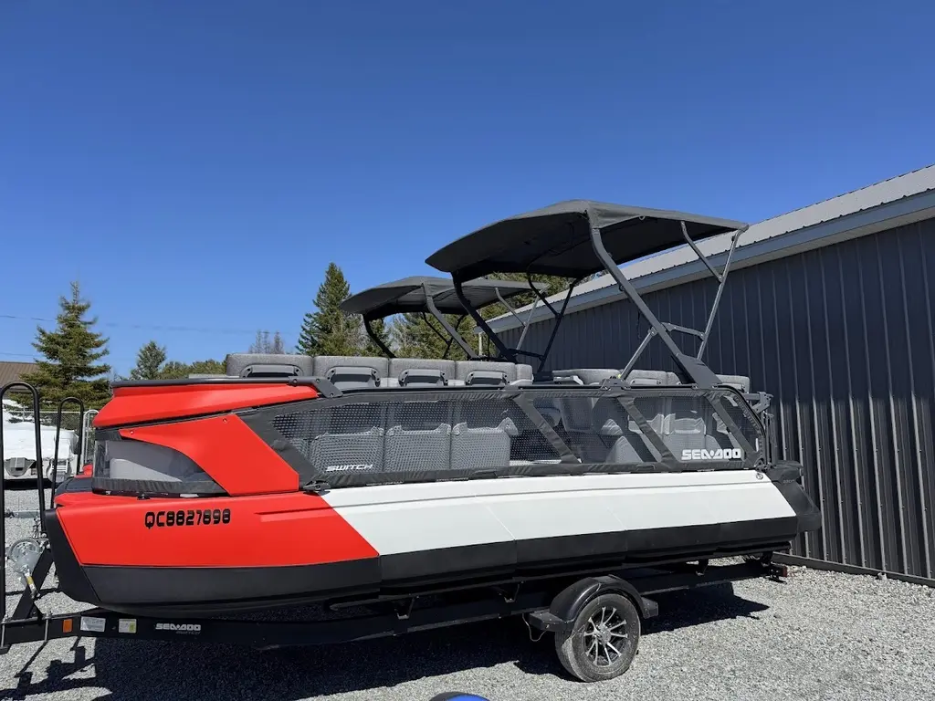 2023 Sea-Doo Switch Cruise 21′ 230hp