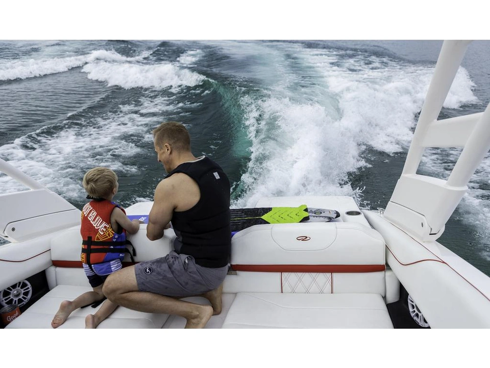 Regal Ls2 Surf 2026 alt