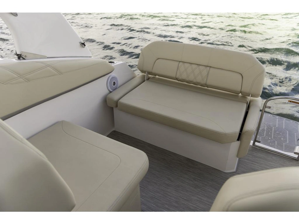 2026 Regal 26 Xo alt