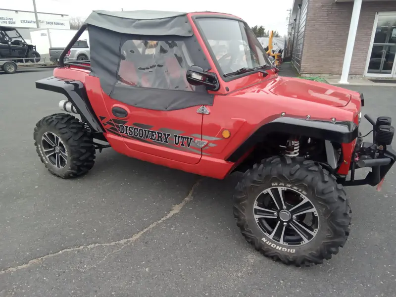 2017 Discovery UTV 1000