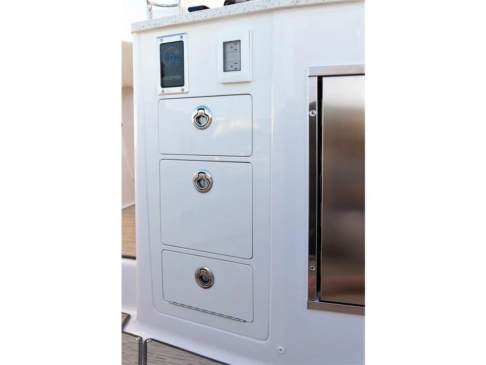 Regal Sav 33 2026 alt